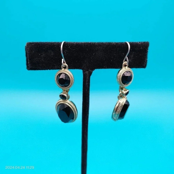 Premier Design Gold Tone Dang Earrings - Picture 1 of 7